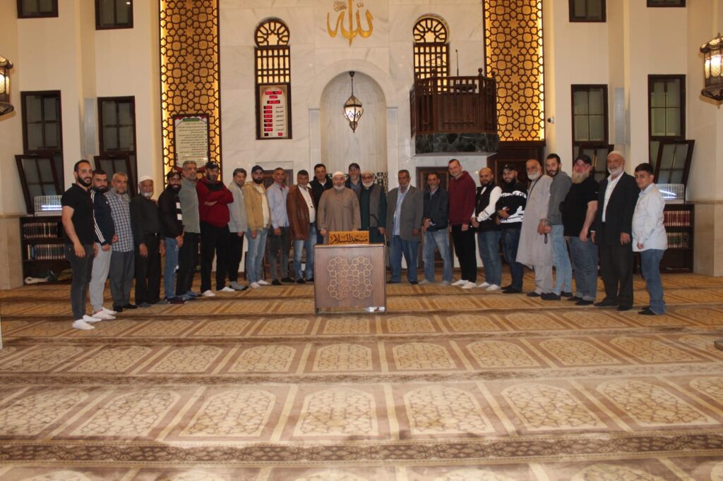 اللجنة والفريق